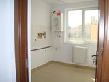 Apartament 3 camere 72 mp