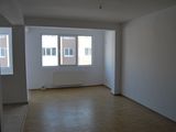 Apt.3 camere,82mp,decomandat,pret avantajos
