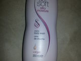 Avon Skin So Soft Silky Moisture gel-crema de dus cu ulei de argan