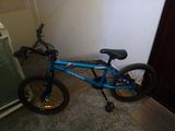 bicicleta bmx b-twin