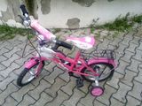 bicicleta fete intre 3 si 6 ani putin folosita roz cu mov