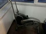 Bicicleta pentru exercititii interior