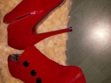 Botine cu toc inalt si platforma