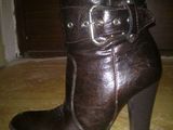 Botine din piele lacuita