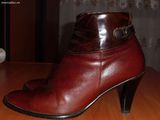 Botine din piele naturala (80 ron )