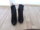 Botine negre