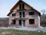 Casa la rosu Duplex
