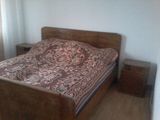 caut colega de apartament