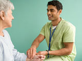 Caut medic strain dispus sa lucreze in Romania