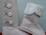 Cizme dama ugg Australia Bej 3 nasturi, marimi 36  37 38 39 40