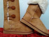 Cizme dama ugg Australia CAMEL 3 nasturi, marimi 36 37 38 39 40