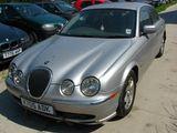 Dezmembrez Jaguar S-Type din 2000