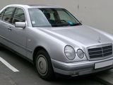 dezmembrez mercedes e-class din 1997