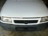 Dezmembrez Opel Astra F