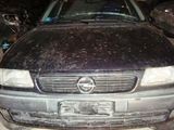 Dezmembrez Opel Astra G