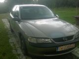 Dezmembrez OPEL VECTRA B