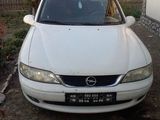 Dezmembrez OPEL VECTRA B2