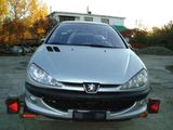 Dezmembrez Peugeot 206