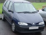 dezmembrez renault megane scenic