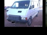 Dezmembrez Renault Trafic an 1988