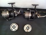 Două mulinete Nevis Legend Carp 9000, 13+1 rulmenți baitrunner