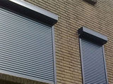 Executam rulouri exterioare si plase contra insectelor !