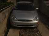 FORD FOCUS . 1.4  AN 2000