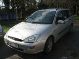 Ford focus din 2001 metalizat gri,in stare foarte buna,oferta