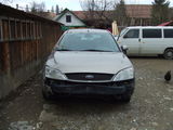 Ford Mondeo Ghia, 2002, benzină, 1798 cm3, pentru dezmembrări.