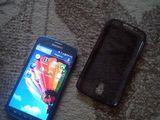Galaxy S4 cu sticla sparta