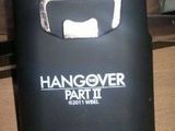 Husa pentru iphone cu desfacator de sticle , hangover 2