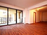 ID 582 Vanzare apartament de 3 camere in Central Park