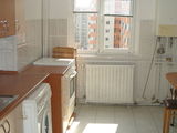 Inchiriere apartament 3 camere decomandate