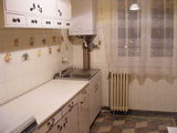 Inchiriez ap 3 camere