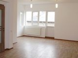 Inchiriez Ap in vila 4 camere zona Dacia Eminescu