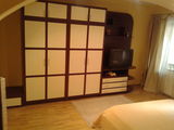 inchiriez apartament  2 camere centru
