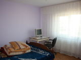 Inchiriez apartament 3 camere