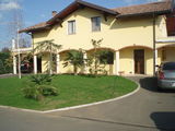 Inchiriez apartament 3 camere de lux la vila in zona Gai