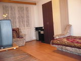 Inchiriez apartament 3 camere,Rahova
