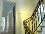 inchiriez apartament 4 camere in vila