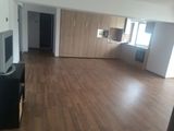 inchiriez apartament 4 camere Pta Romana 850 Euro
