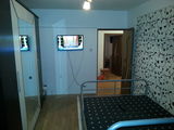 închiriez apartament cu două camere
