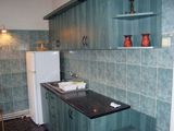 inchiriez apartament la casa 2 camere