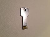 Lacie iamakey 8 gb usb 2. 0