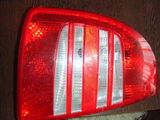 Lampa stanga spate Skoda Superb