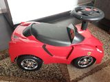 Masinuta fara pedale ferrari kinderkraft
