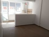 Metrou, apartament mare, bucatarie inchisa, etaj intermediar