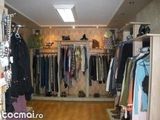 Mobilier magazin imbracaminte