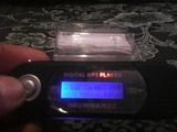 MP3 PLAYER 8 GB CU BATERIEA DE TIP AAA , R6 NOU ! perfect pentru alergat au doar pentru a-ti asculta muzica ta preferata !