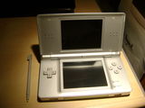 Nintendo DS lite
